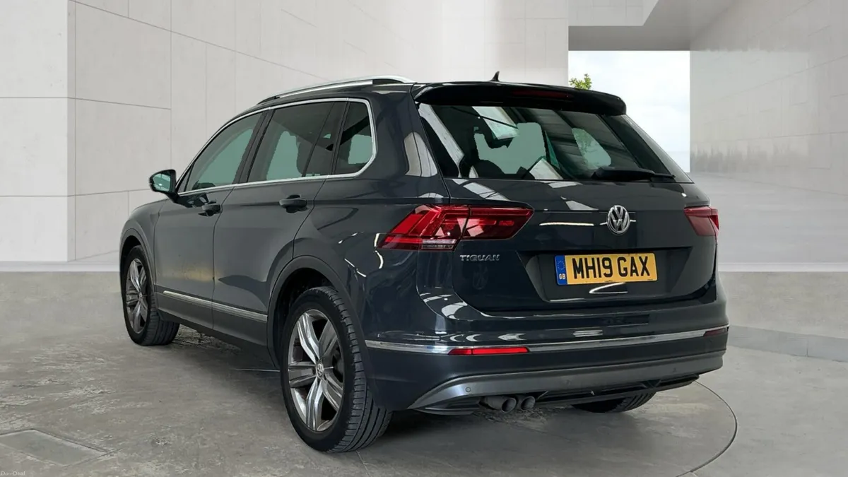 Volkswagen Tiguan 2.0 TDI - FINANACE AVAILABLE - Image 3