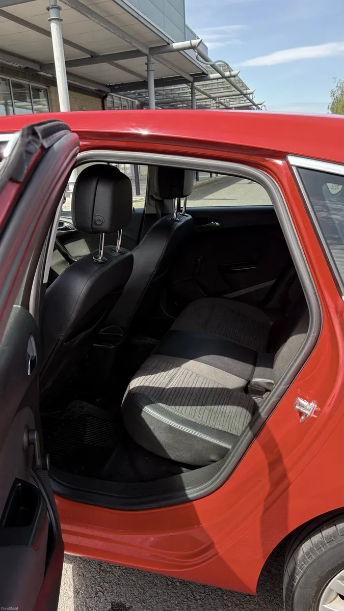 Vauxhall Astra 1.4 VTi  90k miles - Image 6