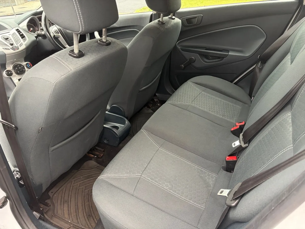 Ford Fiesta 2010 1.25L - Image 6