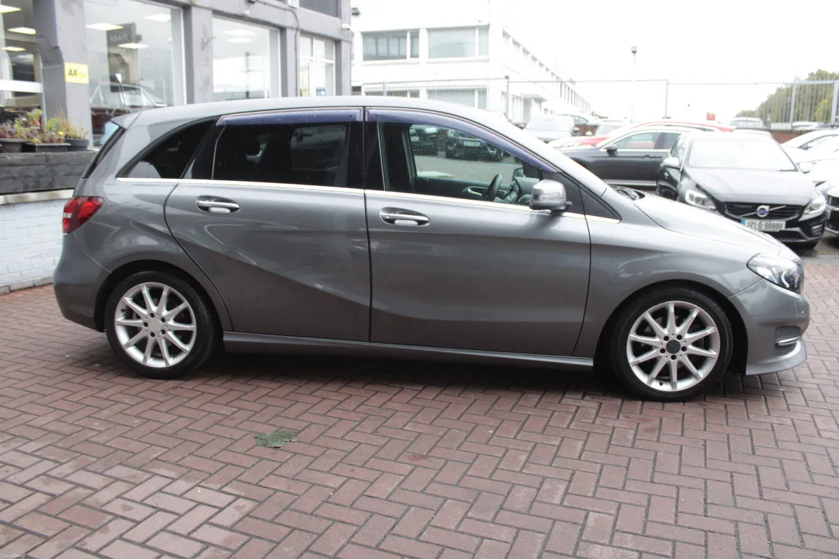 Mercedes-Benz B-Class 2016 - Image 3