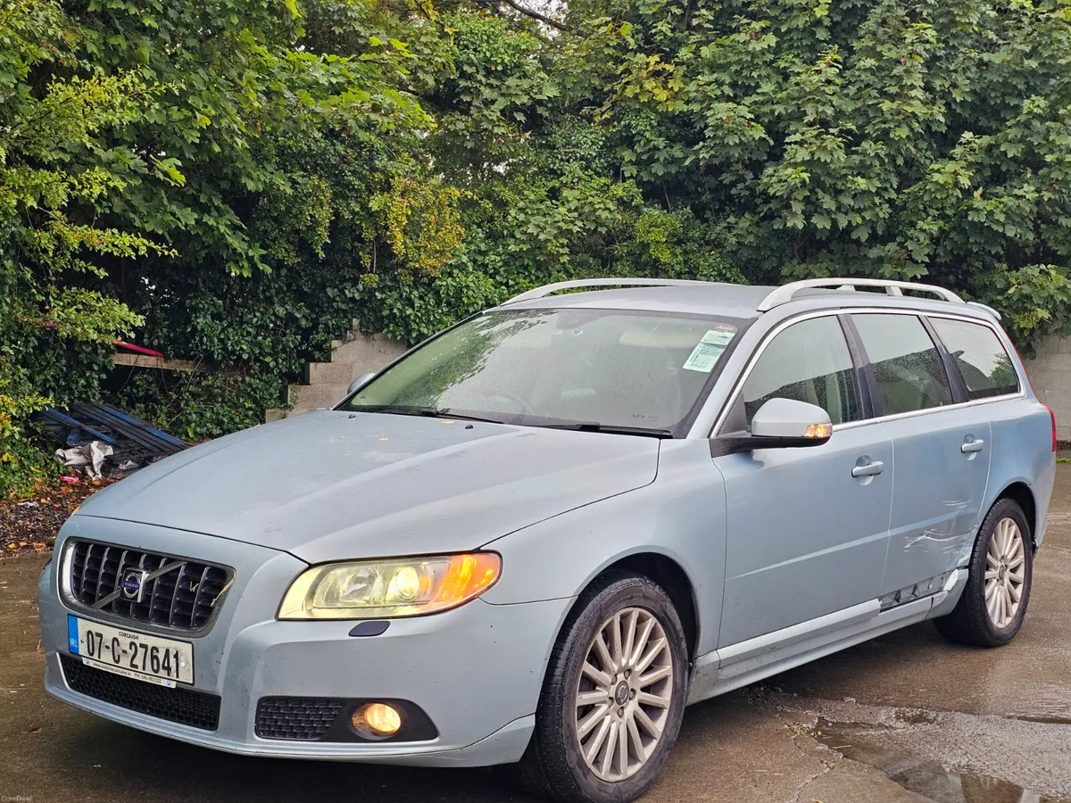 €1333 Volvo V70 2007 automatic.  Nctd €1333 - Image 3