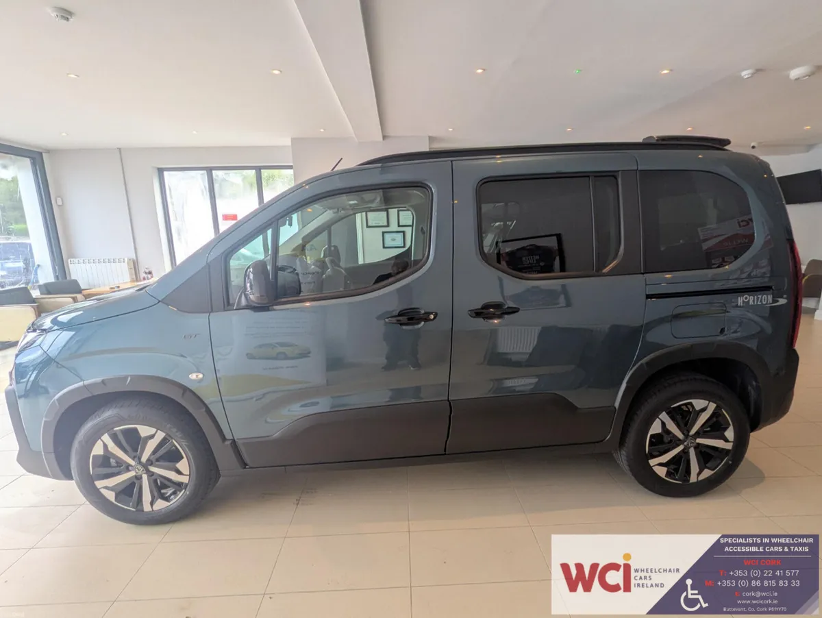 2026 Wheelchair Accessible Peugeot Rifter SWB - Image 6
