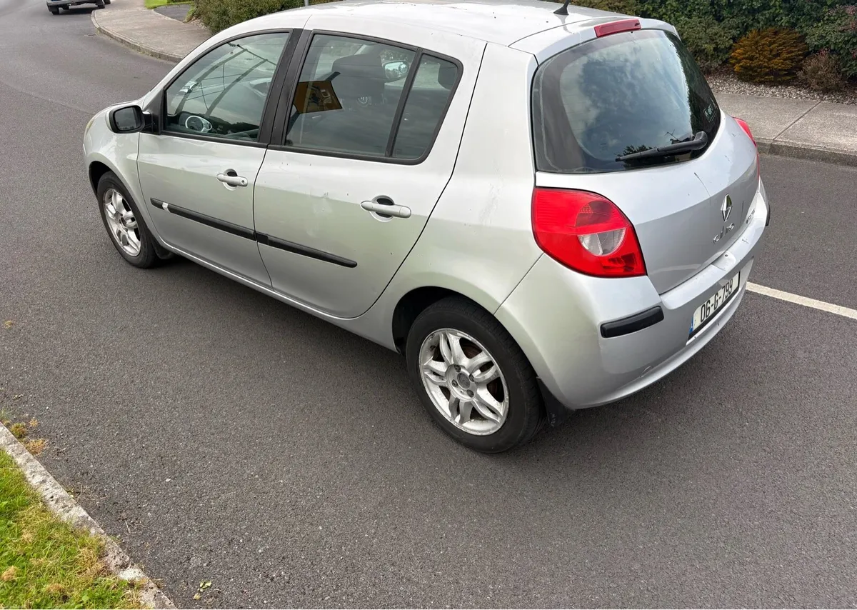 2006 Renault Clio 1.2 Petrol NCT 05/27 - Image 4
