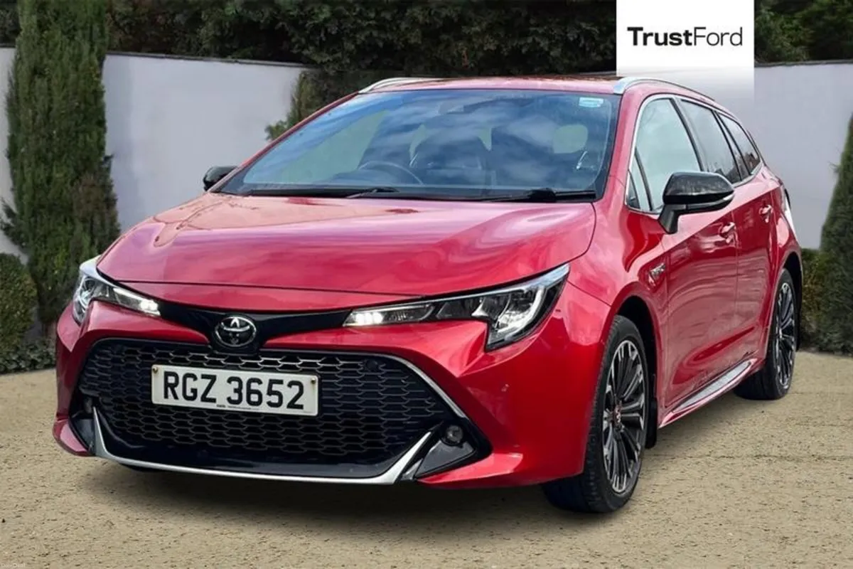 Toyota Corolla 2.0 VVT-i Hybrid GR Sport 5dr CVT- - Image 5
