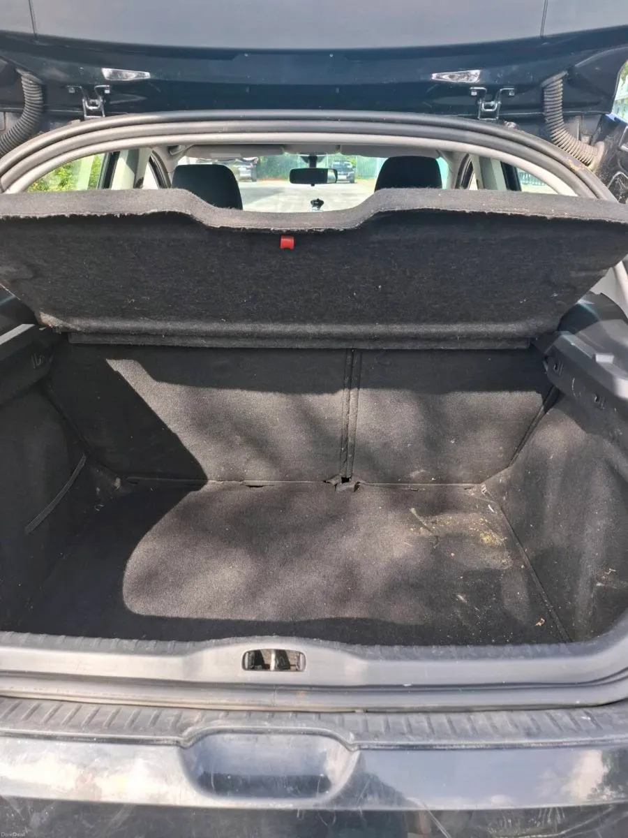 Peugeot 308 2011 - Image 6