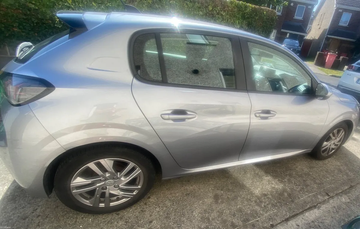 Peugeot 208 2020 - Image 2