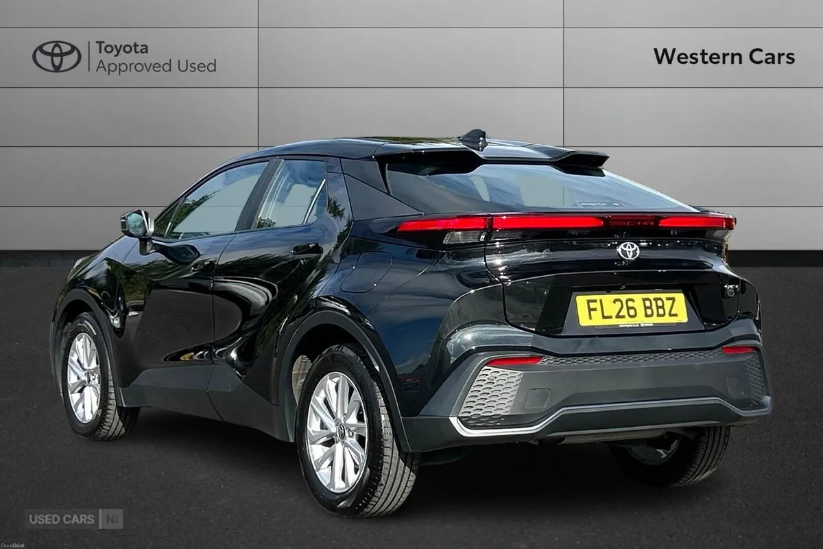 Toyota C-HR 1.8 VVT-h Icon CVT Euro 6 (s/s) 5dr - Image 4