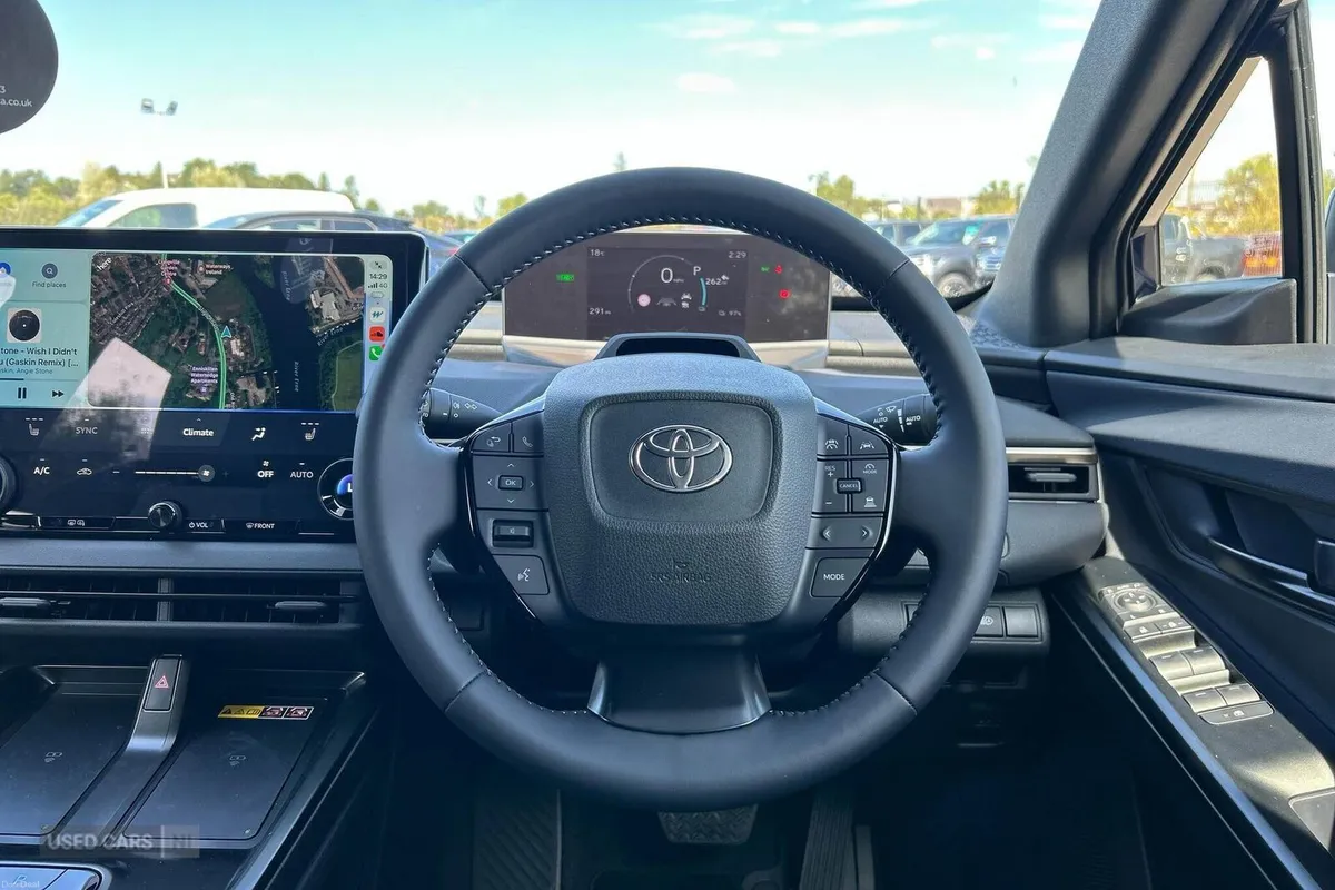 Toyota bZ4X 73.1kWh Design Auto 5dr - Image 6