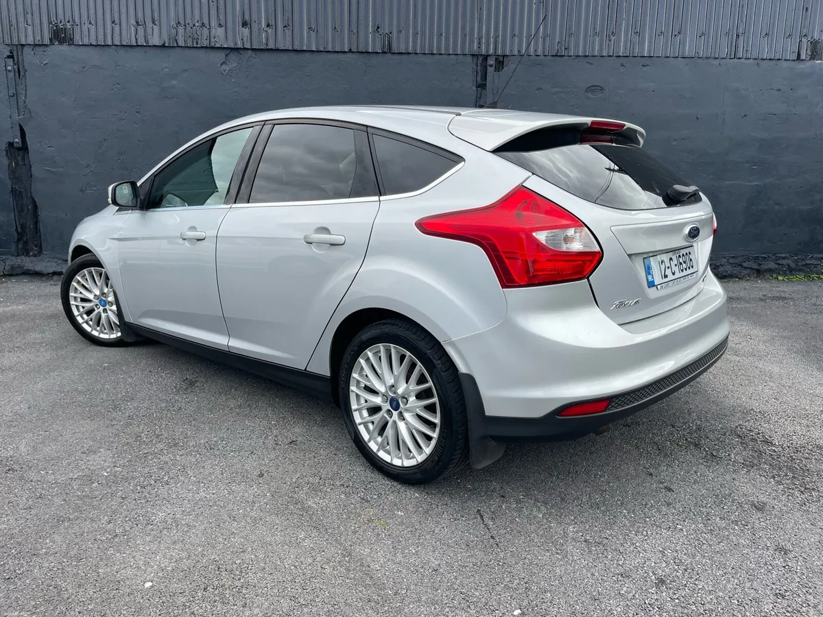 Ford Focus - Image 2