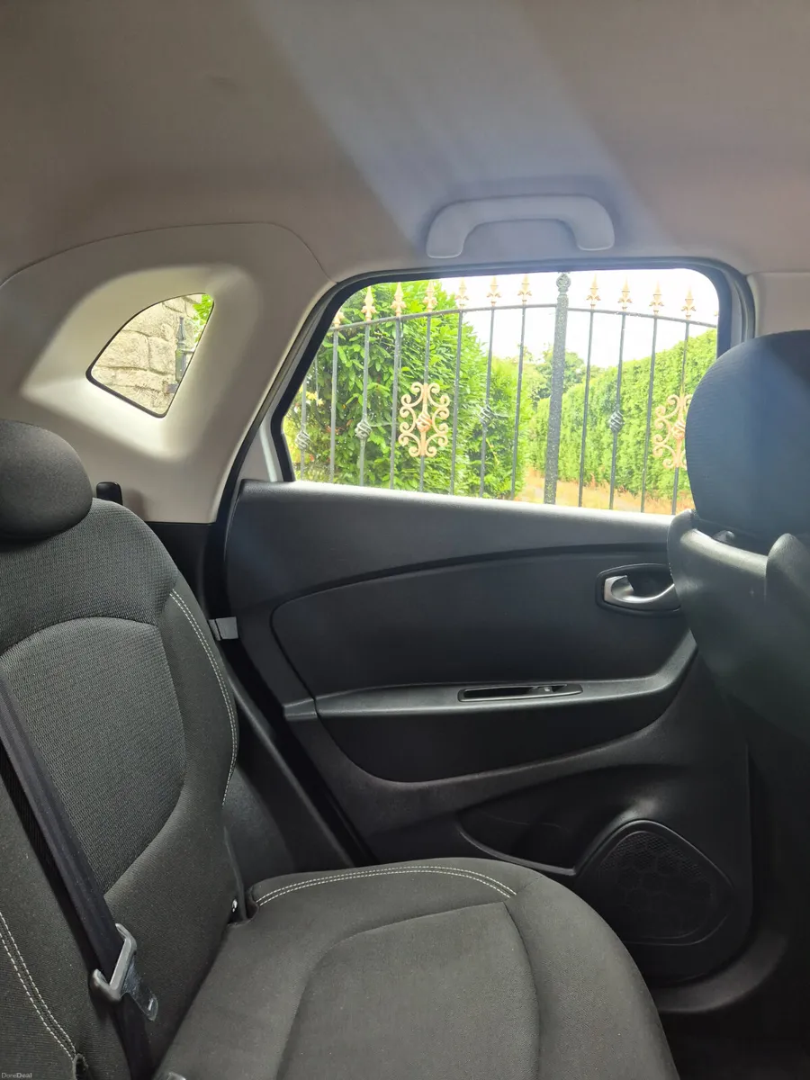 Renault Captur 2019 1.5 dci finance available - Image 6