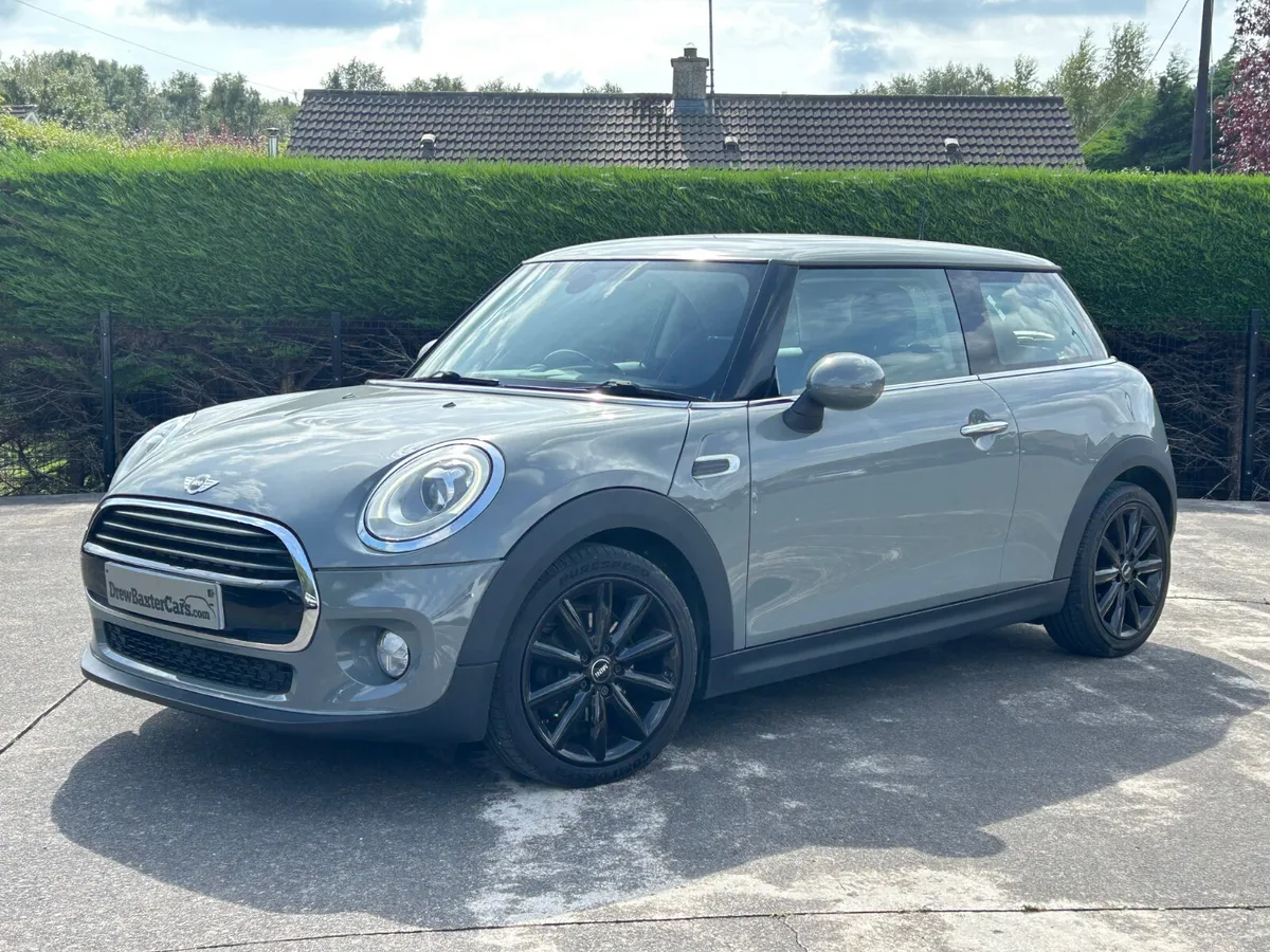 18 Mini Cooper 1.5 Immaculate €10450inc Vrt - Image 6