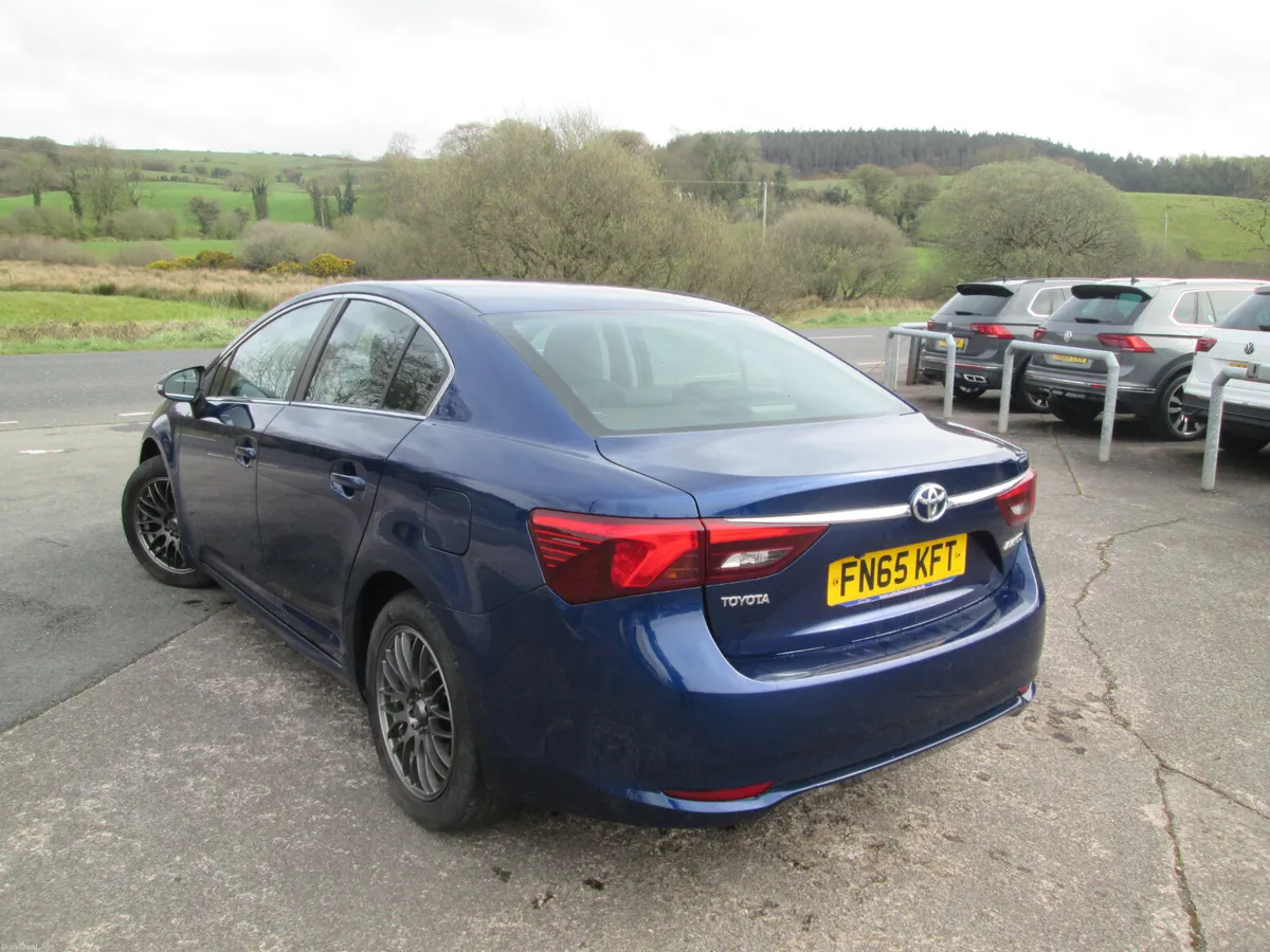2015  TOYOTA  AVENSIS  2.0  D4D  BUSINESS  EDITION - Image 5