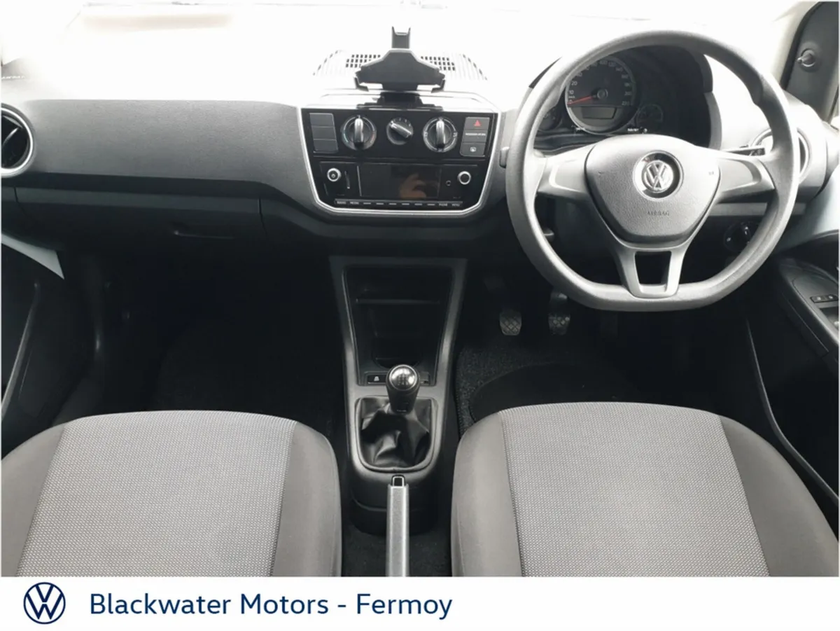 Volkswagen up! 1.0 60BHP TAKE UP WITH NAVIGATION S - Image 2