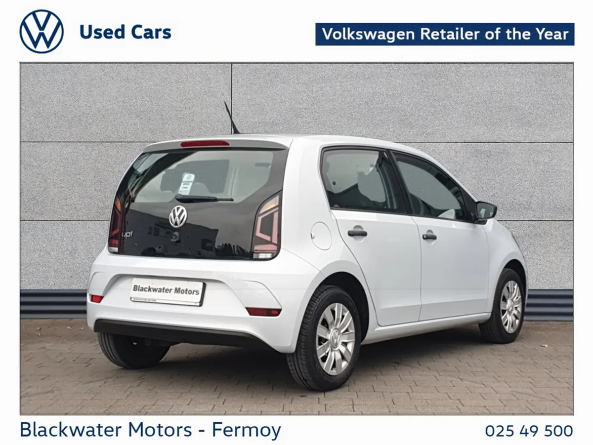 Volkswagen up! 1.0 60BHP TAKE UP WITH NAVIGATION S - Image 3