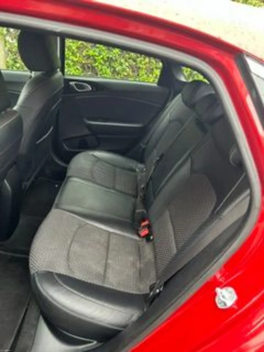 Kia Ceed 2019 1.6 Diesel - Image 2
