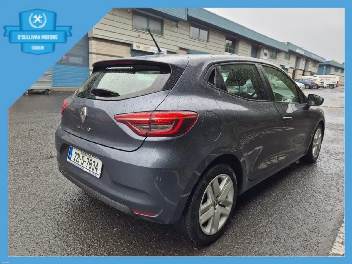 Renault Clio / 2022 / 1.0 PETROL / MANUAL - Image 6