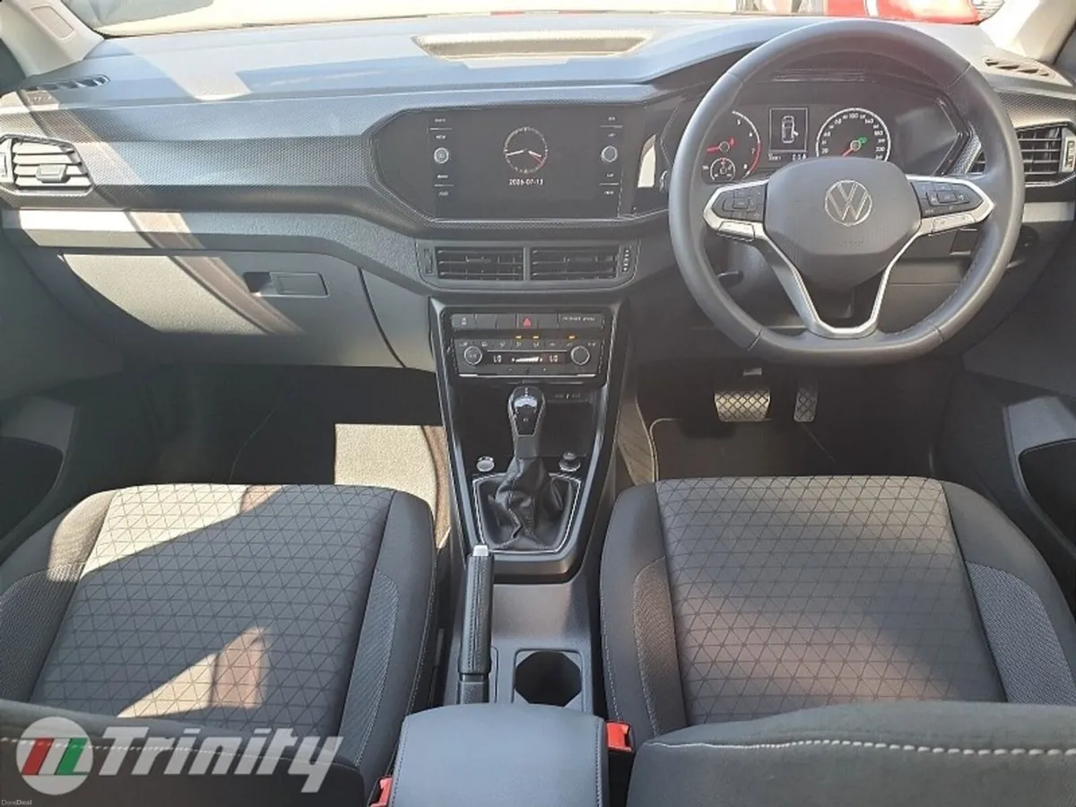 Volkswagen T-Cross ONLY 33KM's ** 1.0i AUTOMATIC * - Image 2