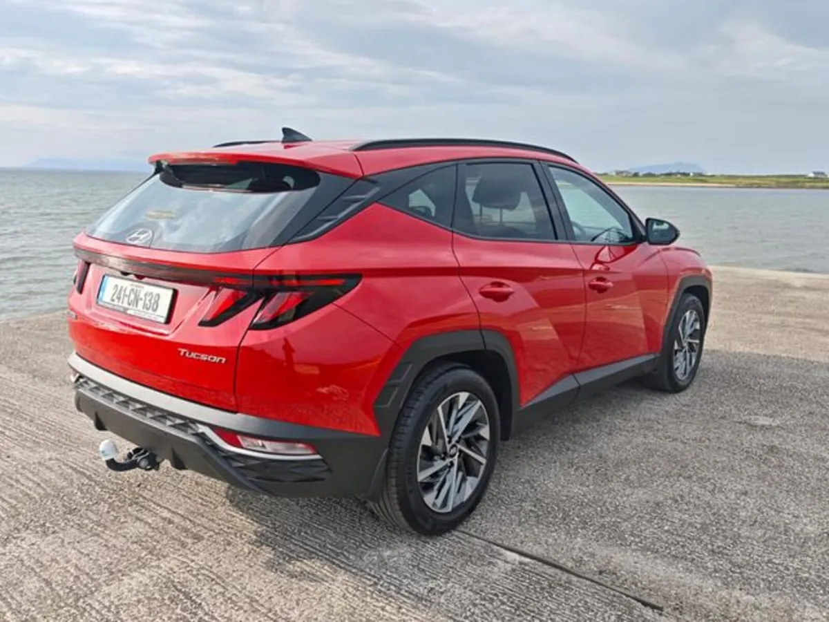 Hyundai Tucson Executive 5DR - Image 5