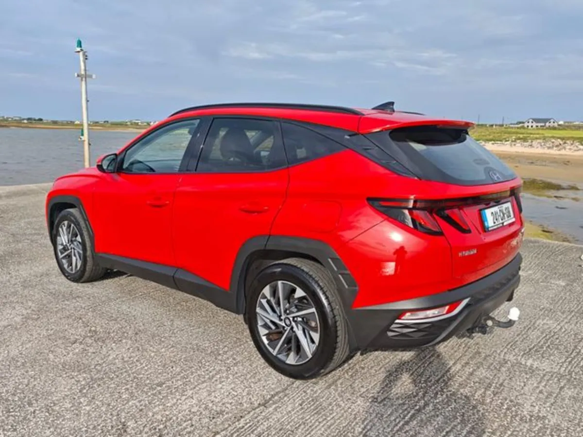Hyundai Tucson Executive 5DR - Image 6