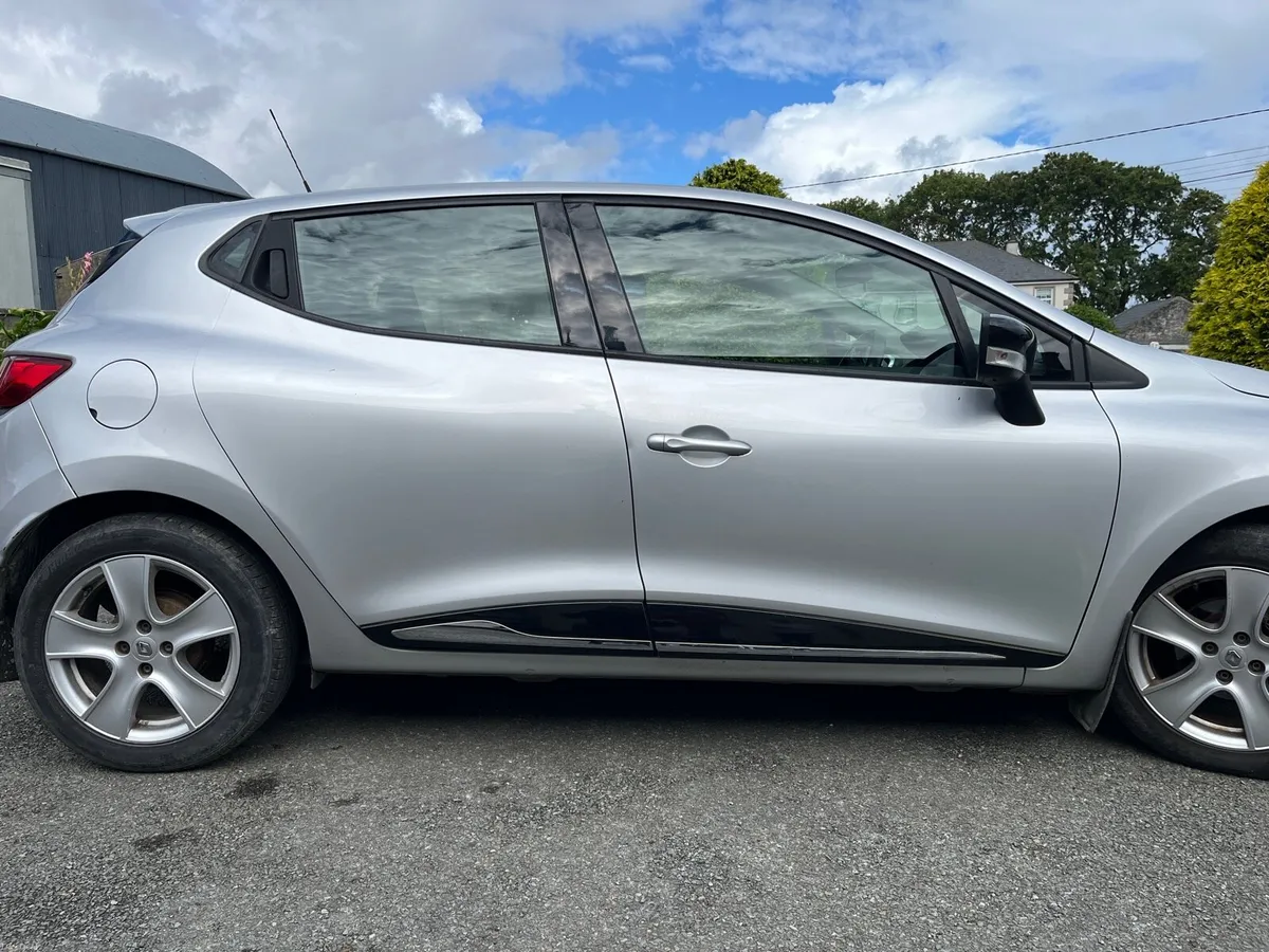 2015 Renault Clio 1.1 petrol | NCT 06/27 - Image 5