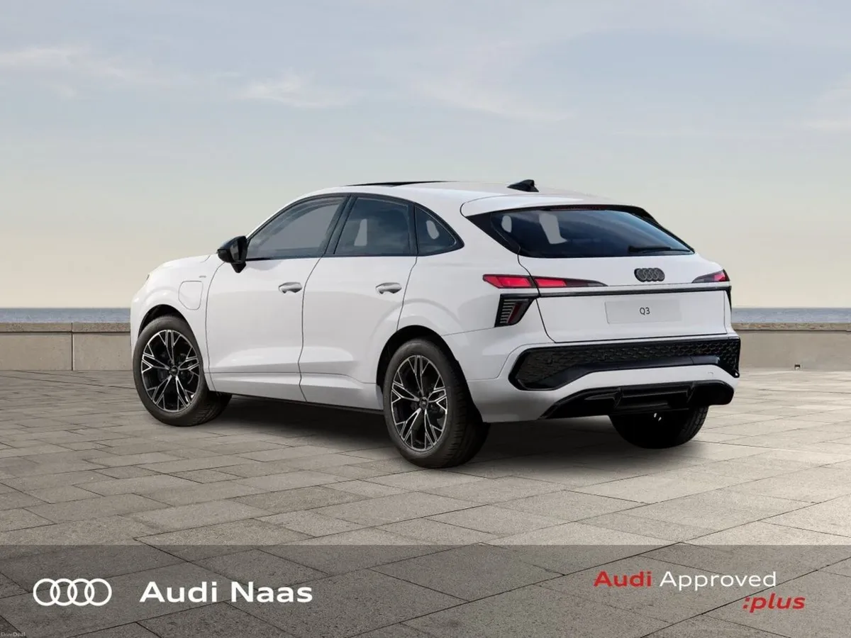 Audi Q3 Sportback e-hybrid - Image 5
