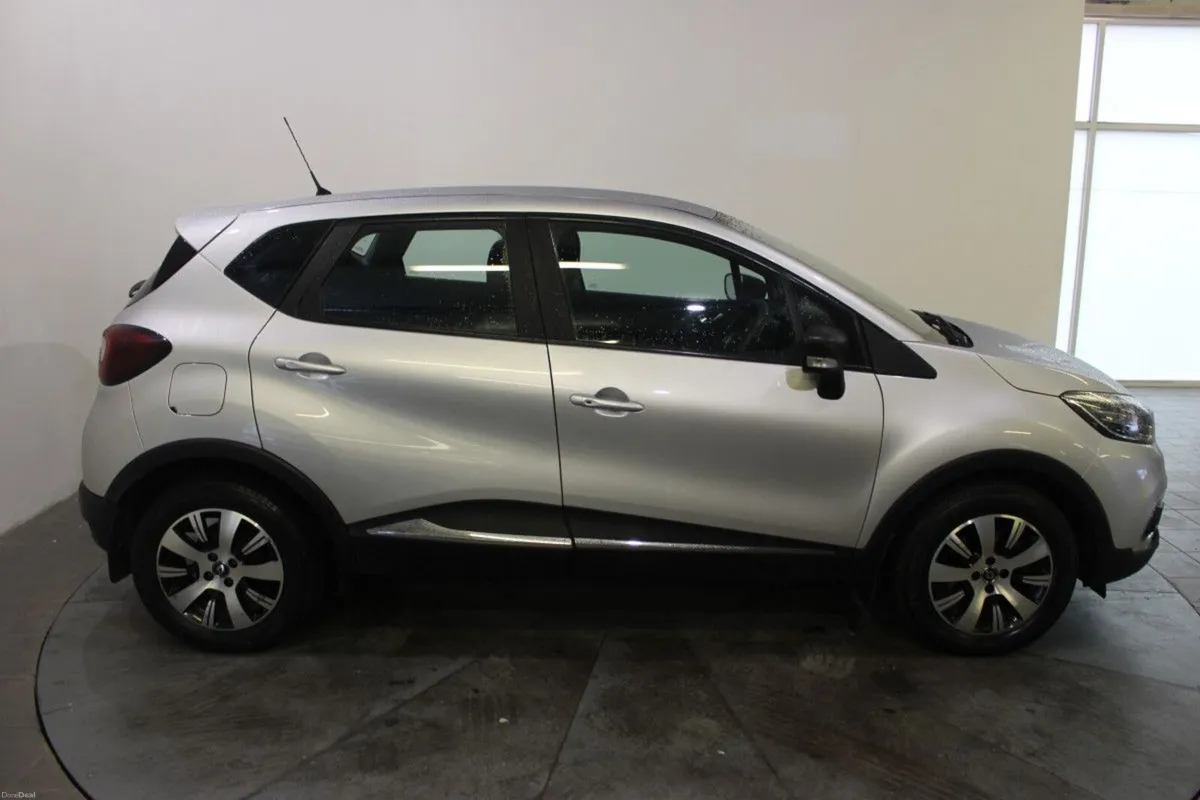 Renault Captur 1.5 dCi 90 PLAY - TENDER 32 - Image 3