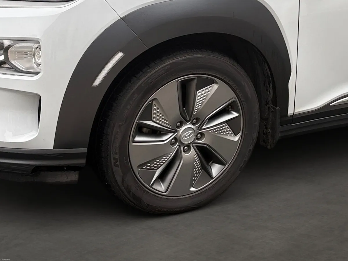 211-Hyundai -Kona -64 -Electric - Image 5