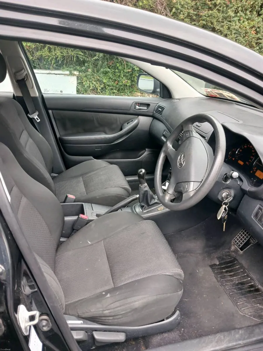 Toyota Avensis - Image 5