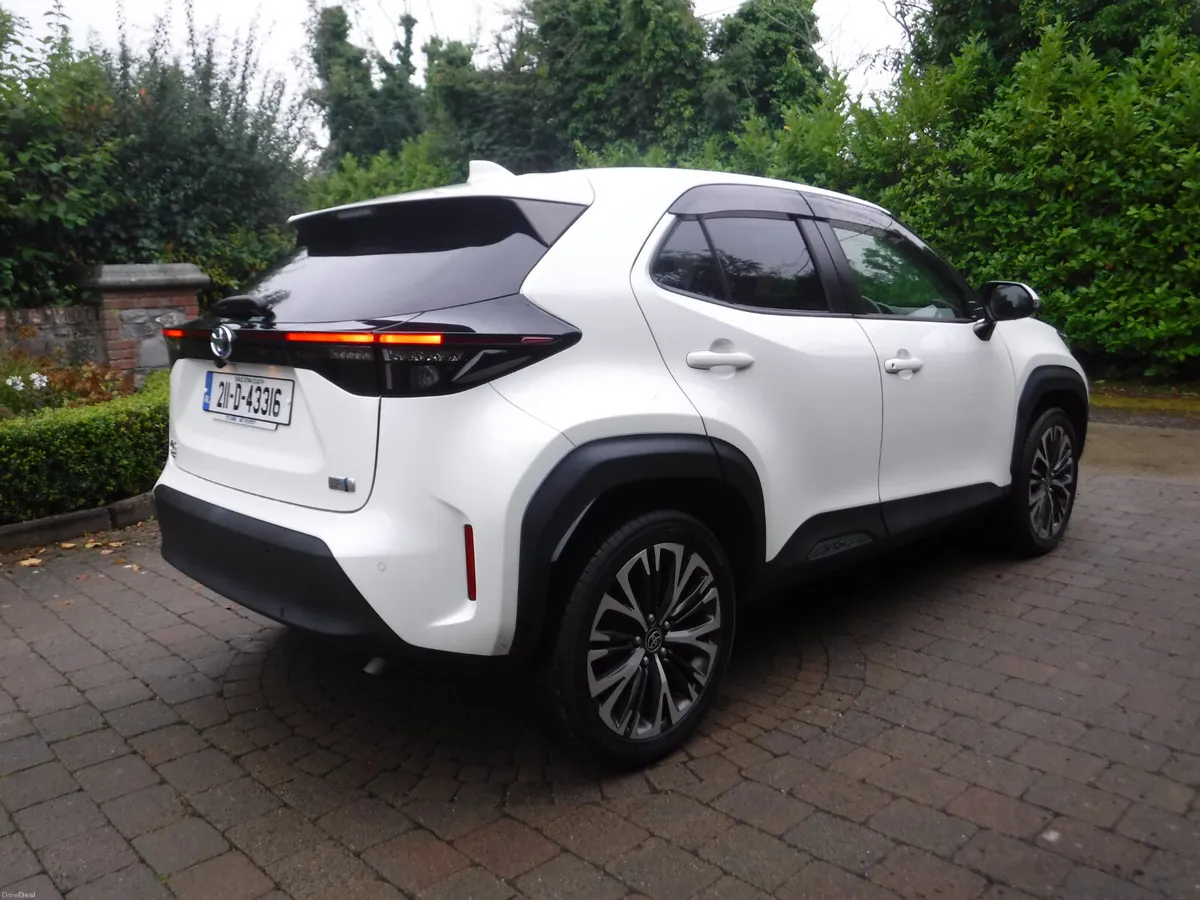 TOYOTA YARIS CROSS 1.5 AUTO ANDROID+CARPLAY - Image 3