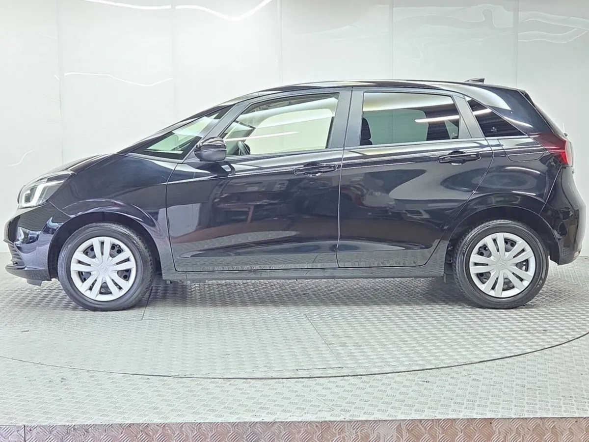Honda Fit 1.5 e:HEV HOME - Image 5