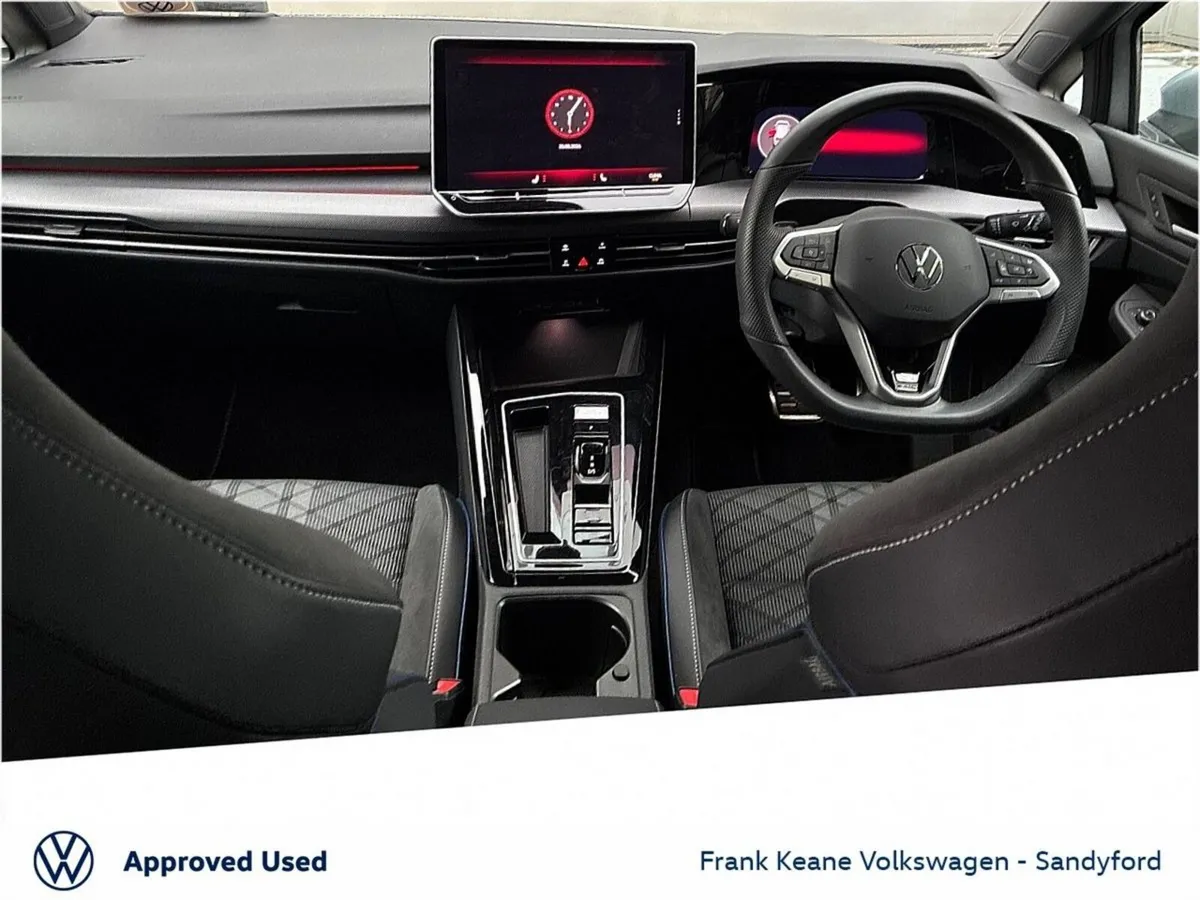 Volkswagen Golf *Auto* R-LINE 1.5 TSI MHEV 150HP A - Image 2