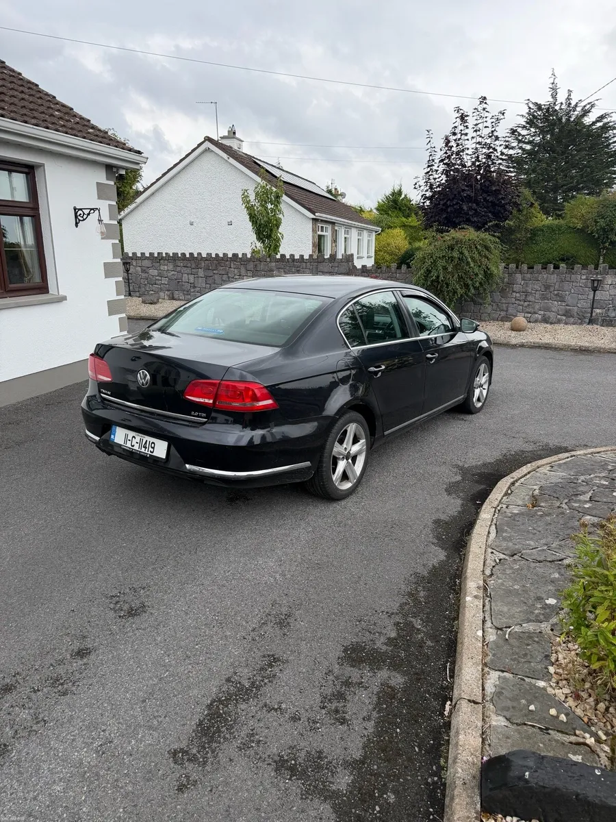 VW PASSAT BLUEMOTION 2.0L - Image 4