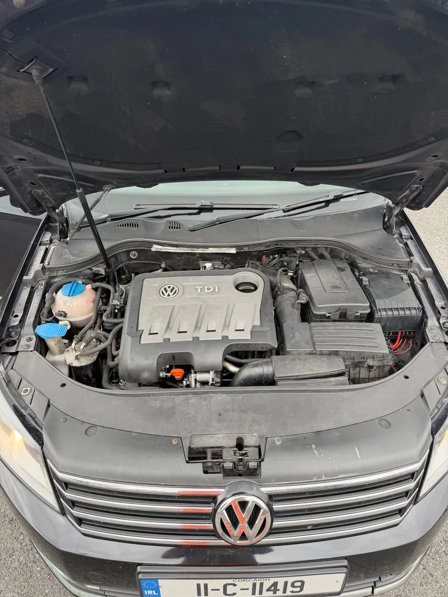 VW PASSAT BLUEMOTION 2.0L - Image 6