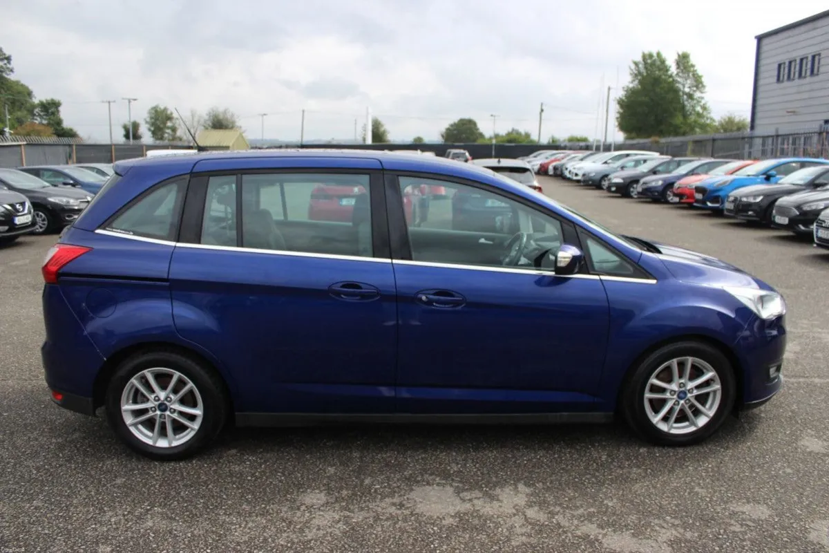 Ford Grand C-Max 1.5 TDCi 95PS Zetec 7 Seats - TEN - Image 2