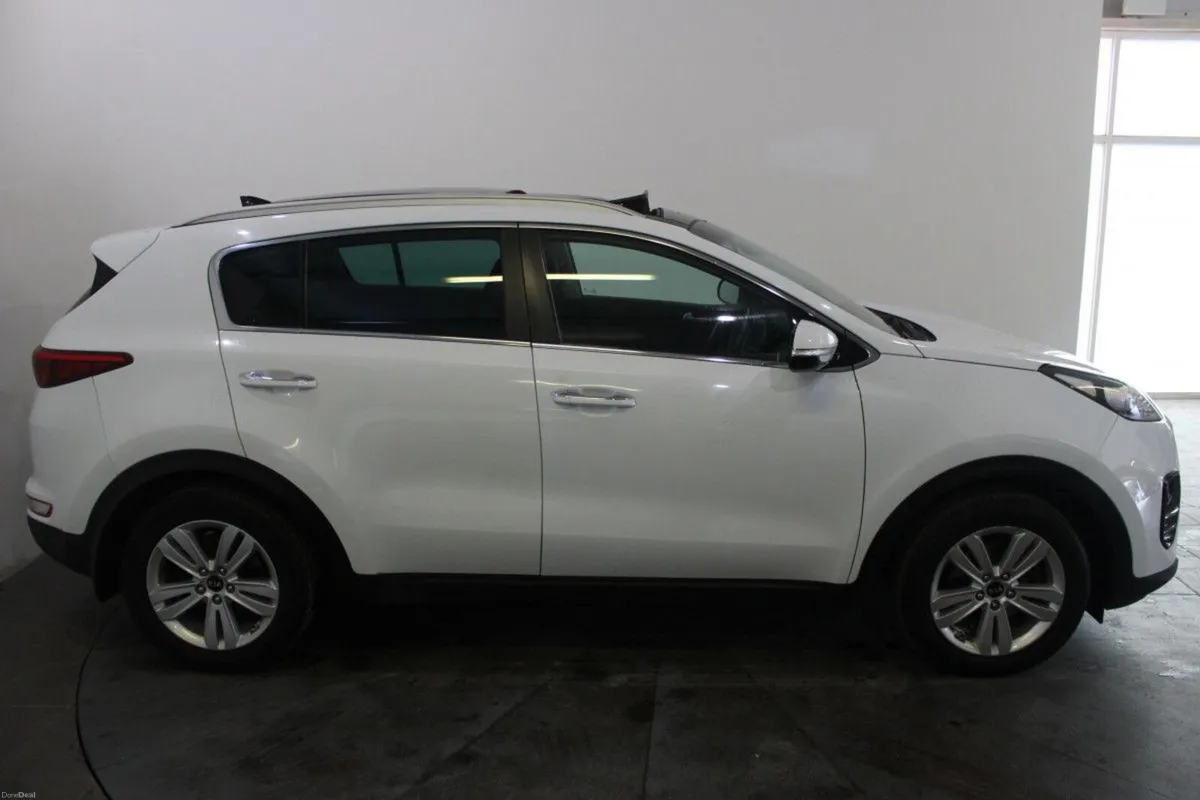 Kia Sportage 1.7 D EXS SUNROOF - TENDER 37 - CHECK - Image 2