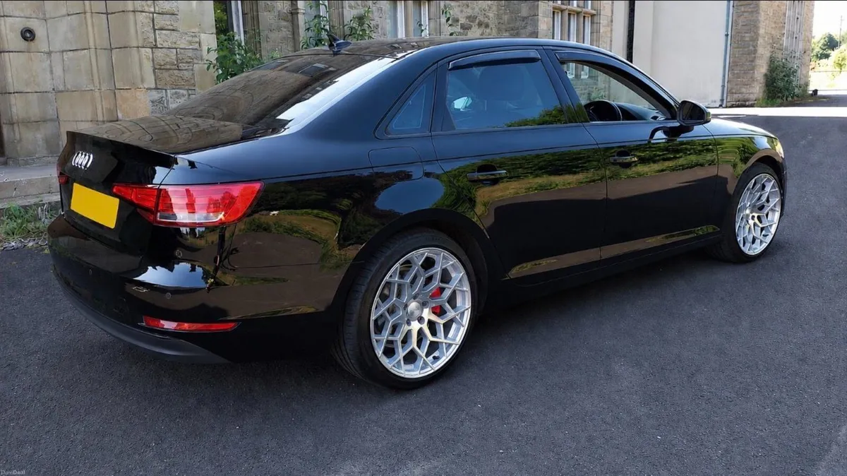 Audi A4 Sport **low miles** - Image 4