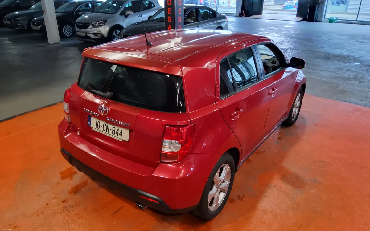 Toyota Urban Cruiser 2010 - Image 2