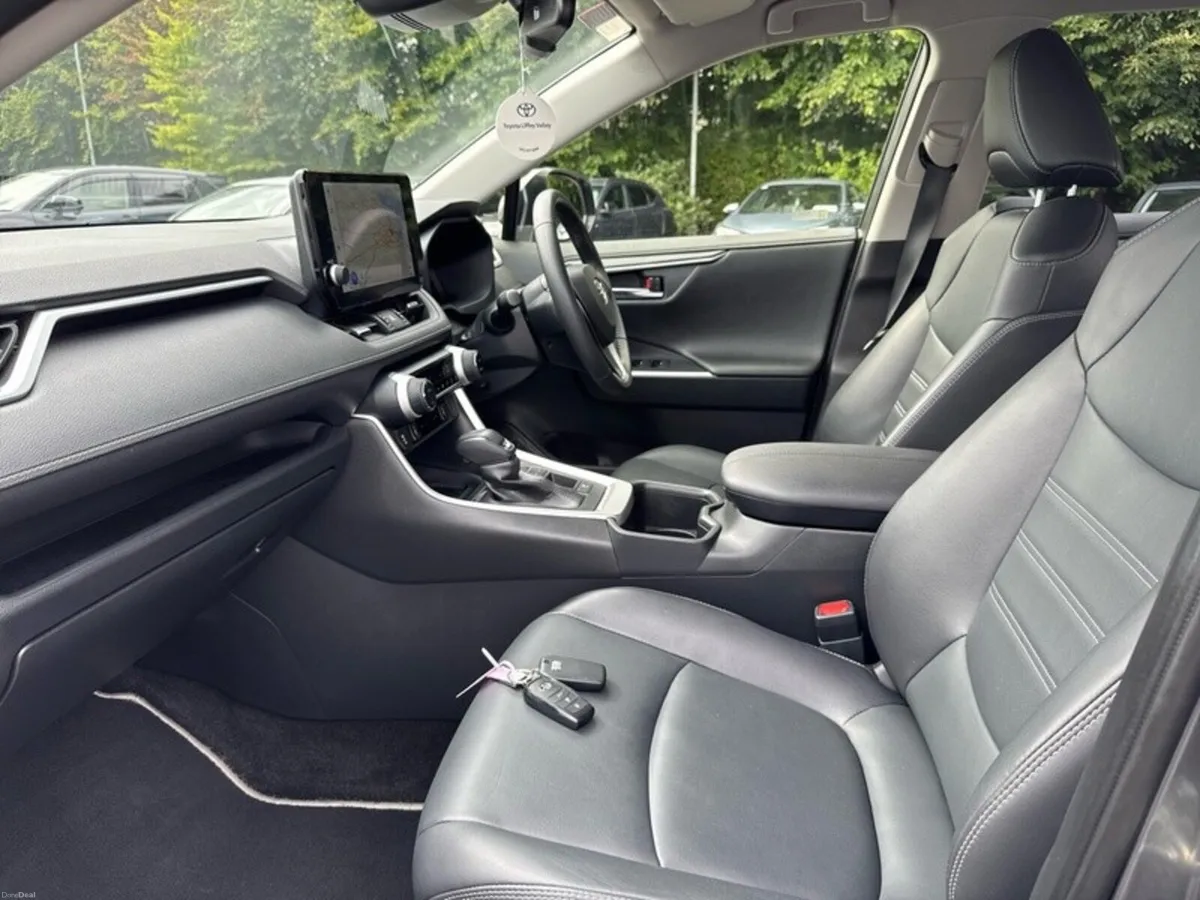 Toyota RAV4 RAV4 HYBRID SOL - Image 6