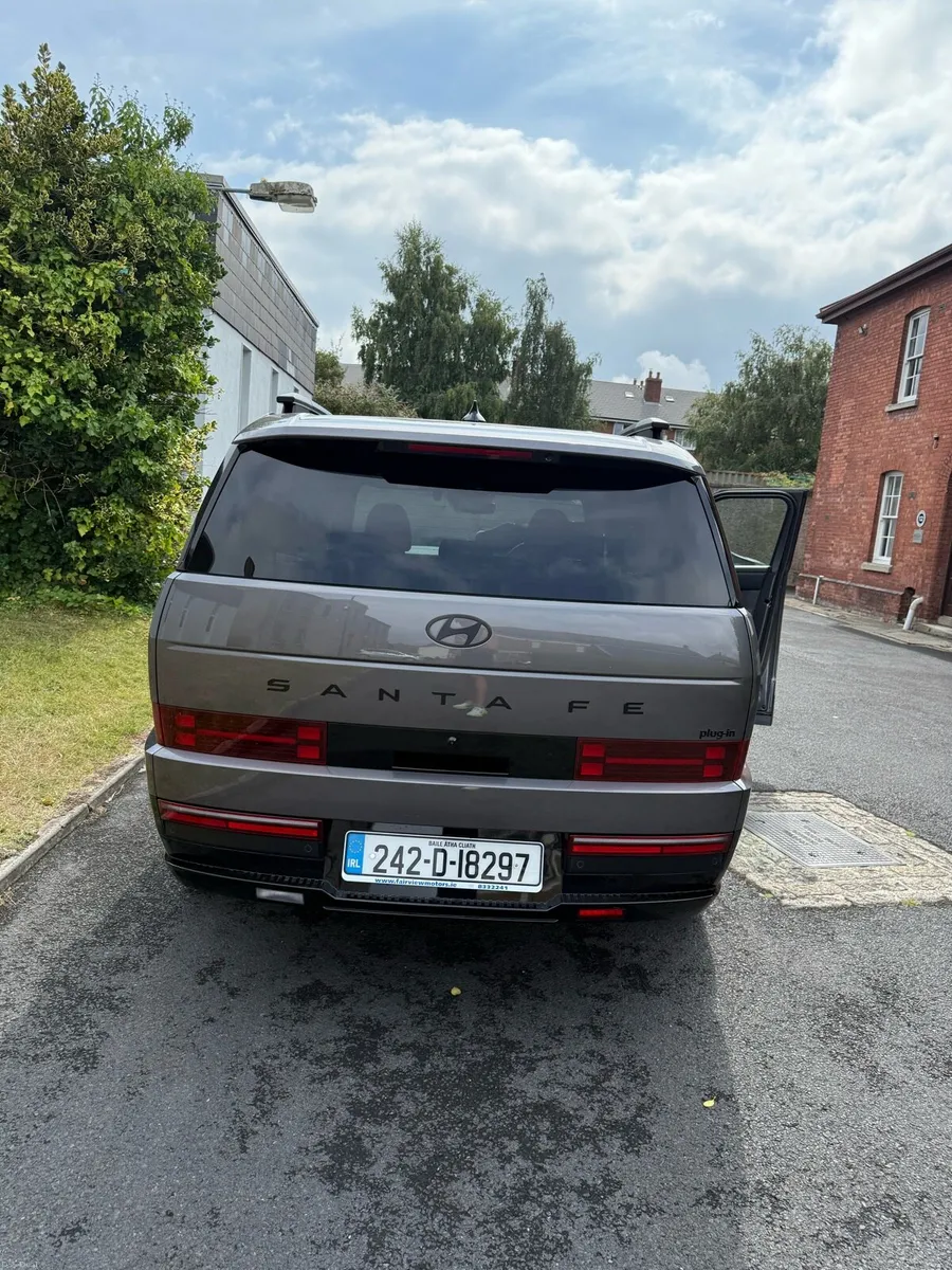 Hyundai Santa Fe Calligraphy - Image 3