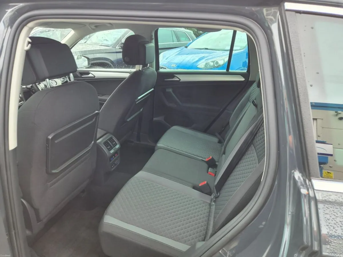 Volkswagen Tiguan Match 150PS 5DR - Image 6