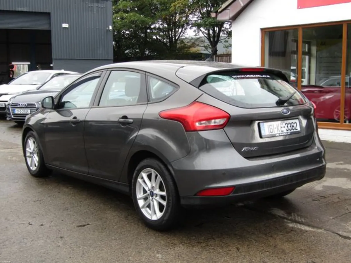Ford Focus Style 5DR 1.5TD 95PS 6SPD 4DR - Image 6