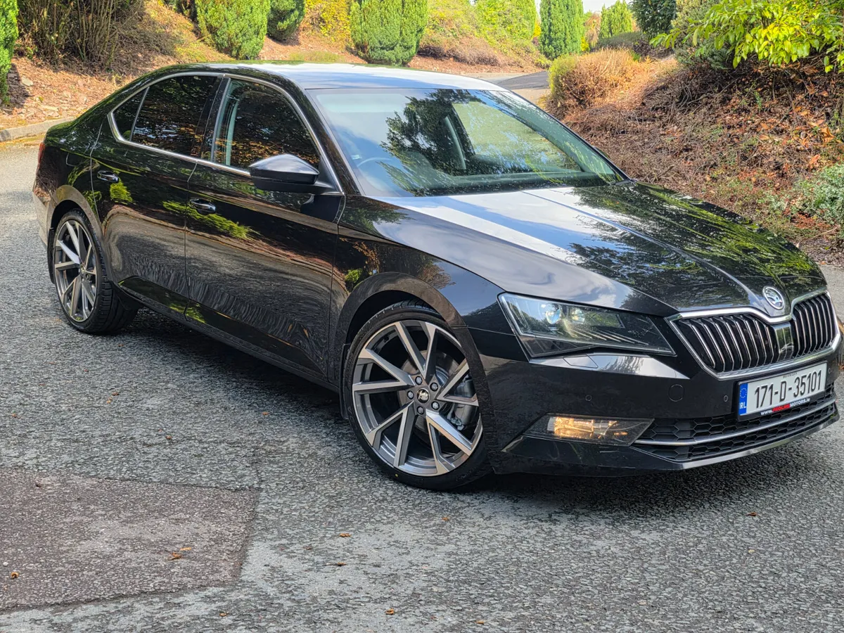 SKODA SUPERB STYLE 2.0 TDI 150BHP MANUAL - Image 1