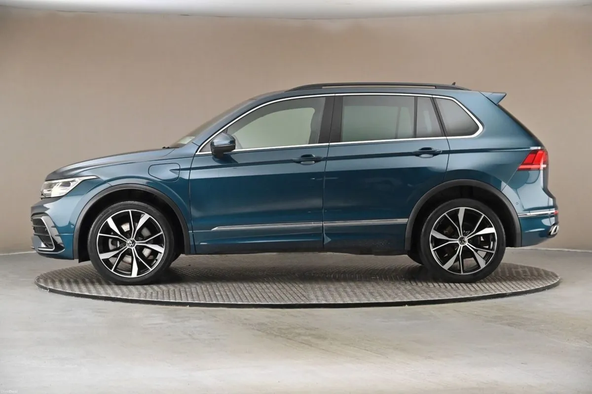 Volkswagen Tiguan 1.4 TSI DSG R-LINE PHEV - Image 5