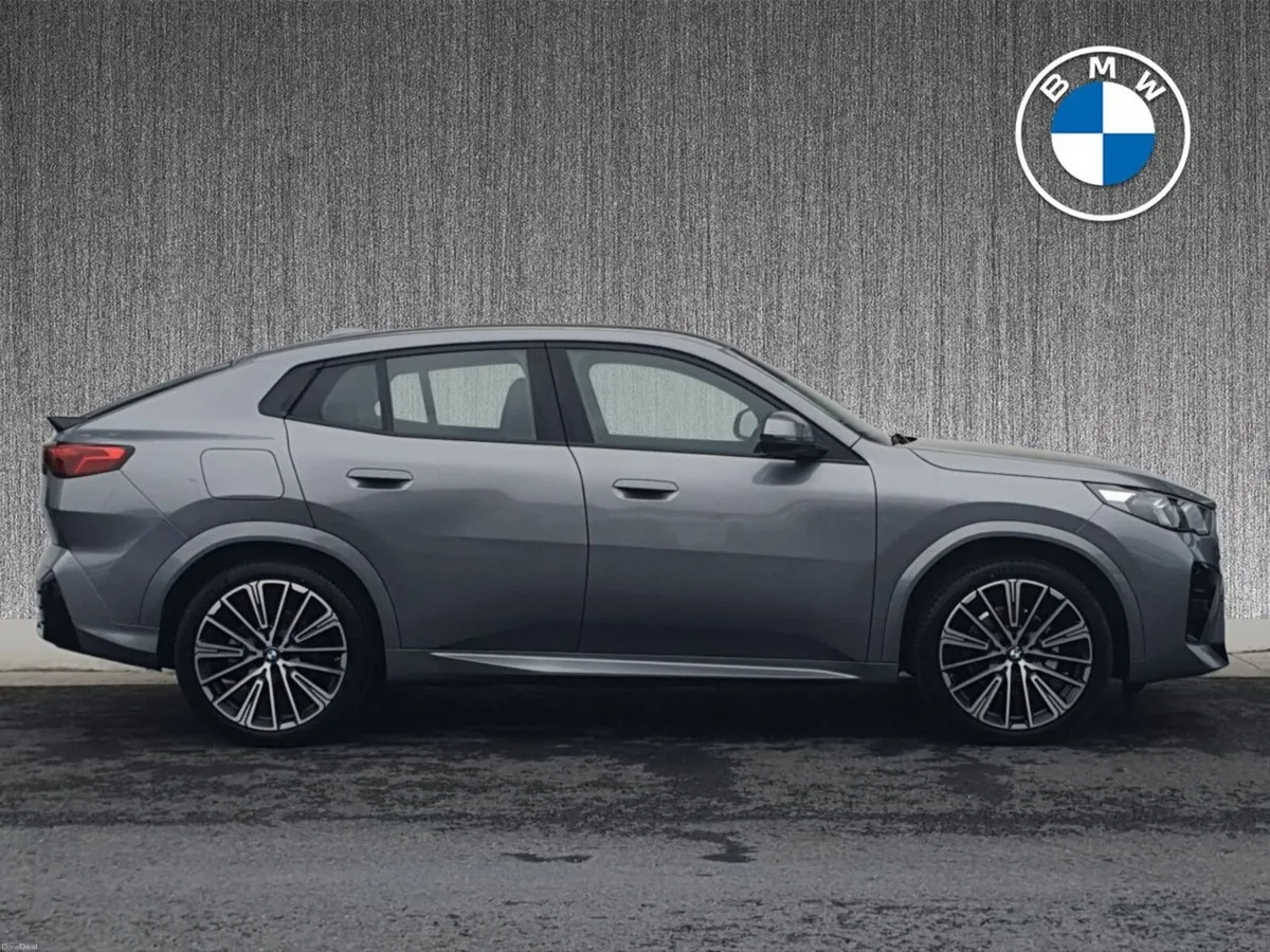 BMW iX2 eDrive20 M Sport - Image 3