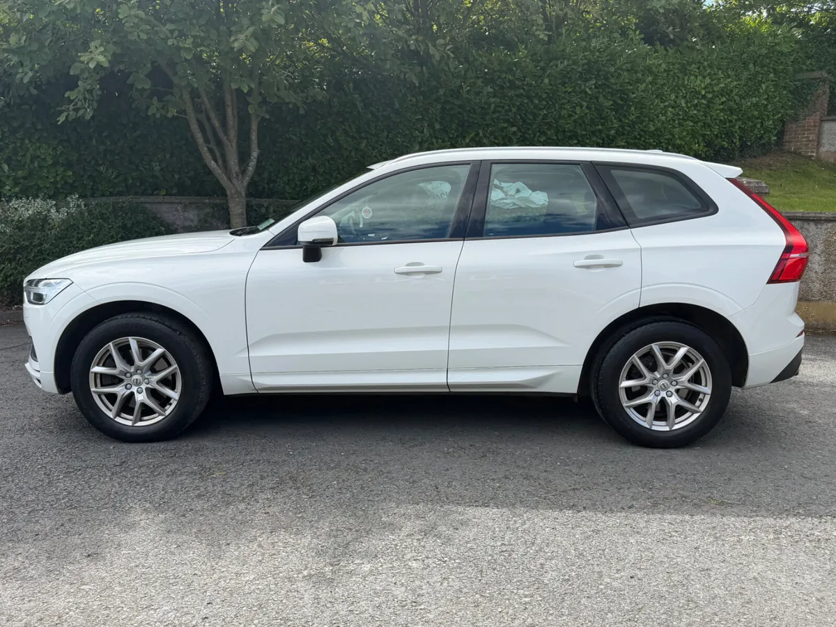 2018 Volvo XC60 2.0 D4 Momentum AWD 187BHP AUTO - Image 2