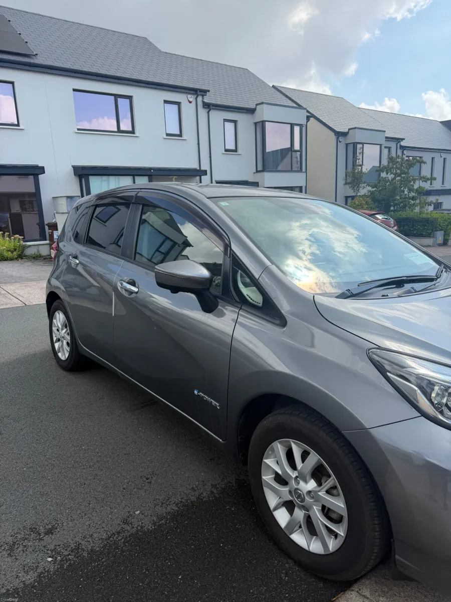 Nissan Note 2017 low milage new - Image 2