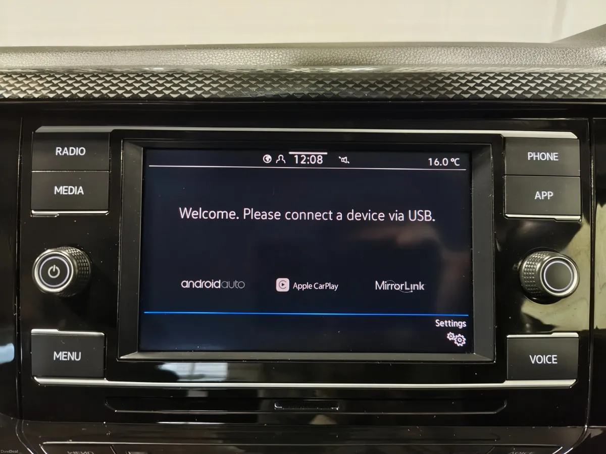 Volkswagen Taigo 2023 1.0 LIFE SPEC - Image 3