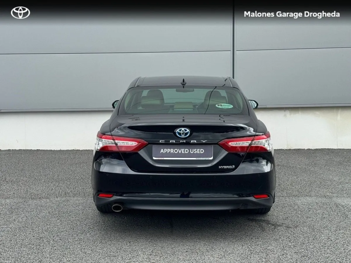 Toyota Camry CAMRY HYBRID PLATINUM - Image 4