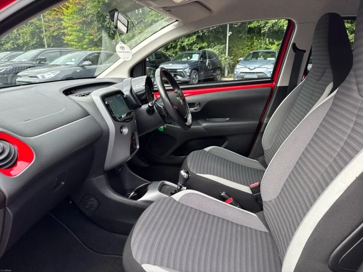 Toyota Aygo AYGO 1.0 TREND AUTOMATIC - Image 6