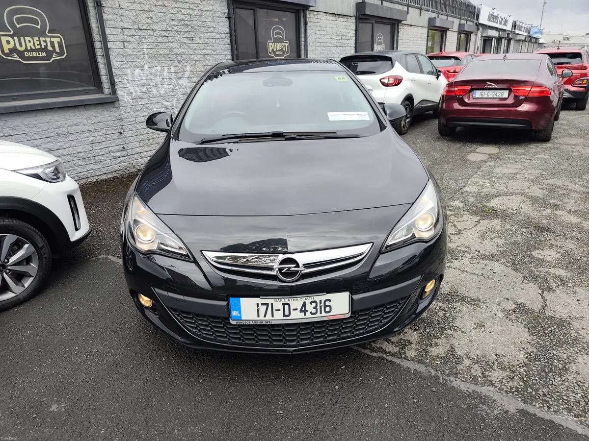 Opel Astra 2017 - Image 2